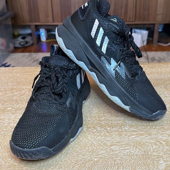 adidas Dame 8 Admit One Core Black - Picture 1 of 8